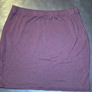 Fashion Nova, Junior's size Large Burgundy skirt